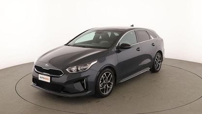 Usado Kia ProCeed GT-Line 160 CV (117 kW) 2021 Gris Familiar