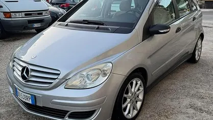 Usata Mercedes B180 109 CV (80 kW) 2006 Monovolume