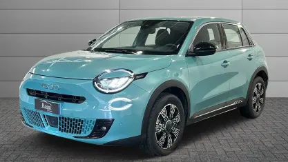 Usata Fiat 600 Pop 136 CV (100 kW) 2025 Bluazzurro SUV