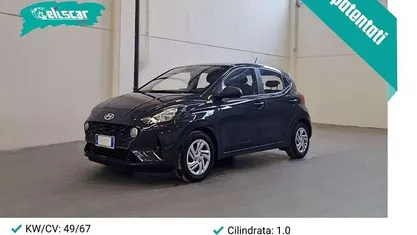 Grigio Usata 2022 Hyundai i10 Due volumi | 12.900 € (Buon prezzo)