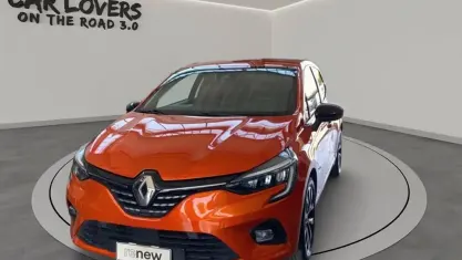 Usata Renault Clio Techno 145 CV (106 kW) 2023 Eqb ( orang ) Utilitaria