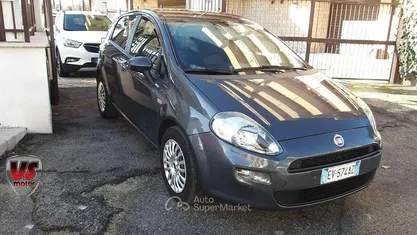 Grigio Usata 2014 Fiat Punto Tre volumi | 4999 € (Buon prezzo)