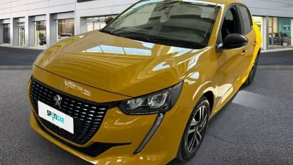 Usata Peugeot 208 Active 101 CV (74 kW) 2023 Giallo Utilitaria