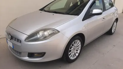 Usata Fiat Bravo Dynamic 120 CV (88 kW) 2010 Grigio Utilitaria