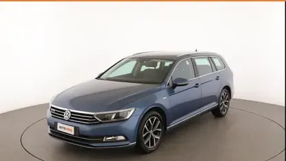 Usata VW Passat Highline 190 CV (139 kW) 2015 Blu Station wagon