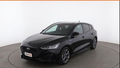 Usado Ford Focus ST-Line 125 HP (91 kW) 2023 Branco Sedan