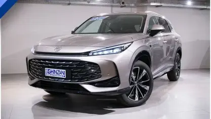 Nuova MG HS Luxury 143 CV (105 kW) 2026 Silver sterling SUV