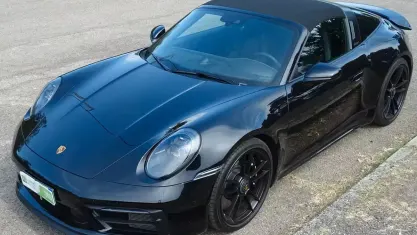 Usata Porsche 911 Carrera 4 GTS Targa 480 CV (353 kW) 2023 Nero Cabrio