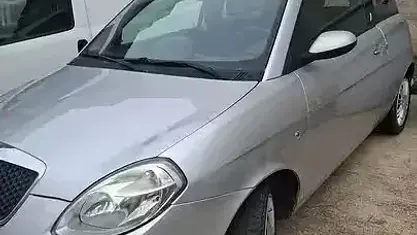 Usata Lancia Ypsilon 60 CV (44 kW) 2009 Grigio Utilitaria