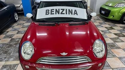 Usata Mini Cooper 90 CV (66 kW) 2006 Rosso Utilitaria