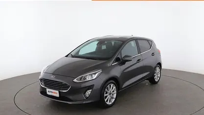 Grigio Usata 2018 Ford Fiesta Titanium Tre volumi | 9999 € (Buon prezzo)