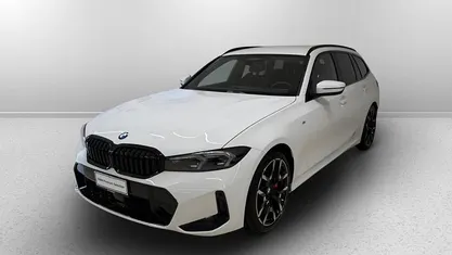 Alpin white pastello Usata 2024 BMW 320 M Sport Station wagon | 47.500 € (Buon prezzo)
