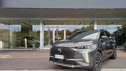 Usata 2024 DS Automobiles DS7 Crossback Opera SUV | 33.900 € (Buon prezzo)