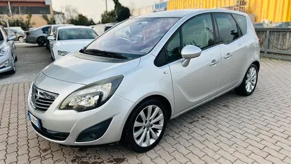 Usata Opel Meriva Cosmo 120 CV (88 kW) 2011 Monovolume