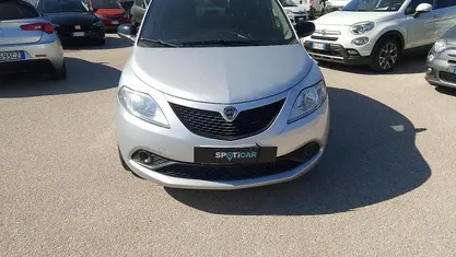 Argento Usata 2019 Lancia Ypsilon Gold Utilitaria | 10.800 € (Buon prezzo)