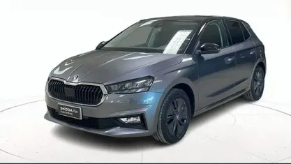 Usata Skoda Fabia 80 CV (58 kW) 2025 Grigio pastello Utilitaria