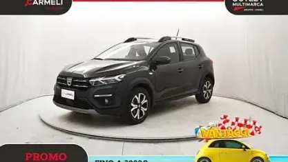 Usata Dacia Sandero Comfort 101 CV (74 kW) 2023 Grigio Berlina