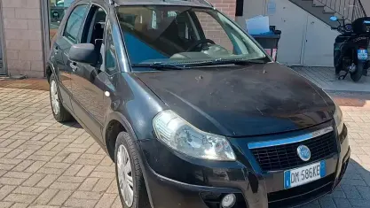 Usata Fiat Sedici 107 CV (78 kW) 2007 Nero SUV