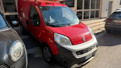 Usata Fiat Fiorino Trekking 80 CV (58 kW) 2017 Rosso Monovolume