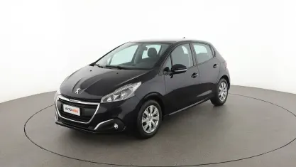 Usata Peugeot 208 Active 82 CV (60 kW) 2019 Blu Utilitaria