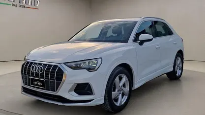 Begagnad Audi Q3 Advanced 150 HK (110 kW) 2019 Vit SUV