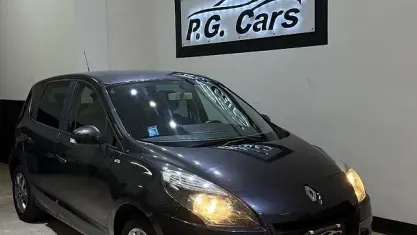 Usata Renault Scénic III XMOD 110 CV (80 kW) 2012 Grigio Berlina