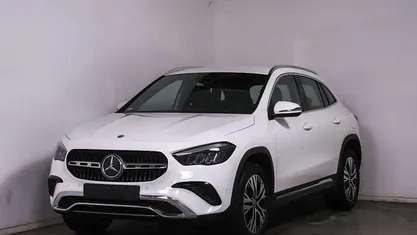 Usata Mercedes GLA200 Advanced 150 CV (110 kW) 2024 Bianco SUV