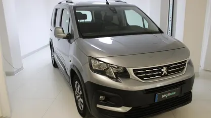 Usata Peugeot Rifter Active 102 CV (75 kW) 2020 Monovolume