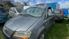 Grigio metallizzato Usata 2004 Fiat Idea Dynamic Monovolume | 1590 € (Ottimo prezzo)