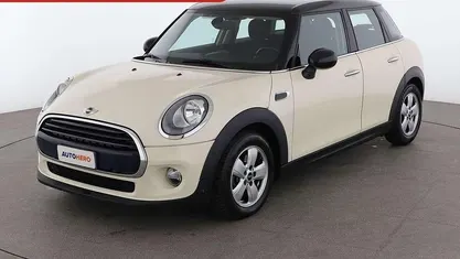 Usata Mini Cooper D 116 CV (85 kW) 2016 Beige Utilitaria