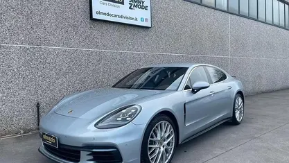 Usata Porsche Panamera Executive 330 CV (242 kW) 2018 Grigio Berlina