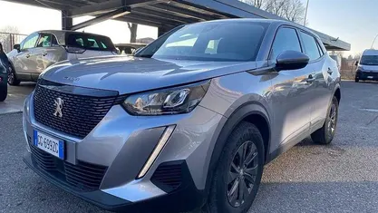 Usata Peugeot 2008 Active 102 CV (75 kW) 2021 SUV
