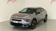 Grigio artense Usata 2023 Citroën C4 PureTech Tre volumi | 17.990 € (Buon prezzo)