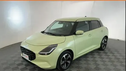 Usata Suzuki Swift 83 CV (61 kW) 2024 Verde Utilitaria