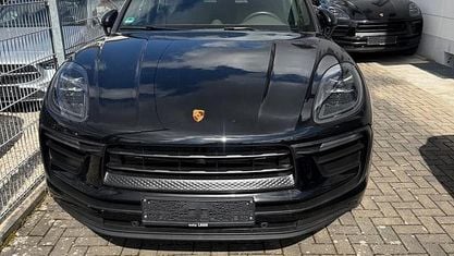 Usata Porsche Macan Turbo 265 CV (194 kW) 2023 Nero SUV