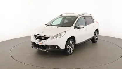 Usata Peugeot 2008 Allure 120 CV (88 kW) 2016 Bianco SUV