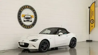 Begagnad Mazda MX5 Kazari 184 HK (135 kW) 2023 Vit Cab