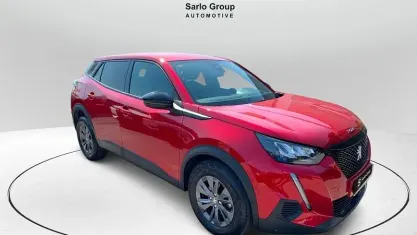 Usata Peugeot 2008 Active 101 CV (74 kW) 2023 Rosso SUV