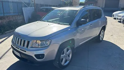 Usata Jeep Compass 163 CV (119 kW) 2011 Gray SUV