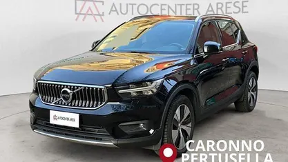 Nero nero Usata 2021 Volvo XC40 Inscription SUV | 23.900 € (Buon prezzo)