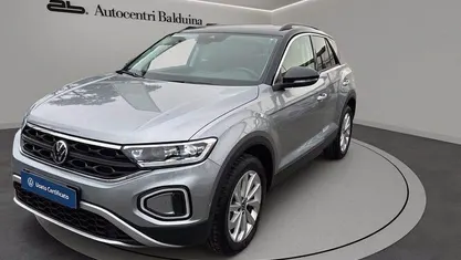 Usata 2024 VW T-Roc Edition SUV | 25.900 € (Buon prezzo)