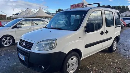 Usata Fiat Doblò 106 CV (77 kW) 2009 Bianco Monovolume