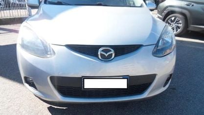 Usata Mazda 2 Style 75 CV (55 kW) 2007 Argento Utilitaria