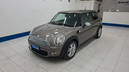 Usata Mini One D 90 CV (66 kW) 2012 Marrone Utilitaria