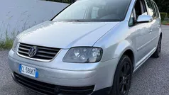 Grigio Usata 2004 VW Touran Trendline Monovolume | 3499 € (Buon prezzo)