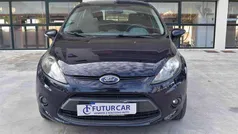 Blu Usata 2011 Ford Fiesta Tre volumi | 4700 € (Buon prezzo)
