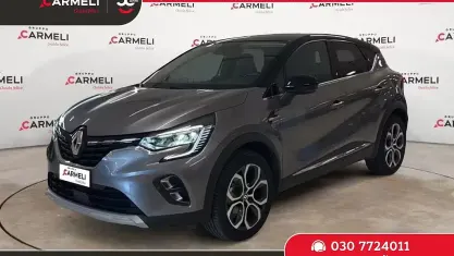 Usata Renault Captur Techno 101 CV (74 kW) 2023 Grigio SUV