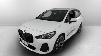 Bianco Usata 2023 BMW 218 Active Tourer M Sport Monovolume | 35.000 € (Molto cara)