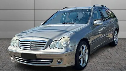 Usata Mercedes 200 Avantgarde 122 CV (89 kW) 2007 Beige Station wagon