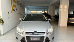 Usata 2012 Ford Focus Tre volumi | 4500 € (Buon prezzo)